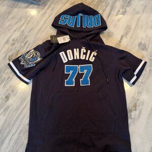 Luka Doncic Dallas Mavericks NBA Short Sleeve Hoodie Sweatshirt